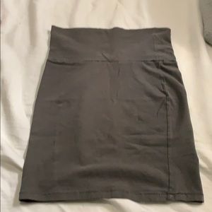 Gray fitted high waisted skirt